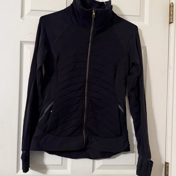 Lululemon fleece out jacket size 8 - Picture 3 of 8